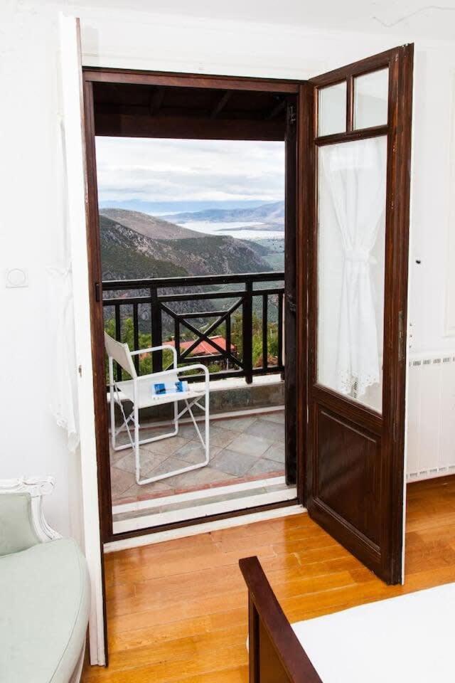 Apollon Stone Villa In Delphi With Breathtaking Views Екстериор снимка